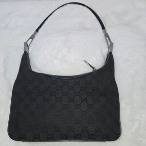 Women's Vintage Gucci Shoulder Bag with Silver Hardware and Leather Trim w/ COA